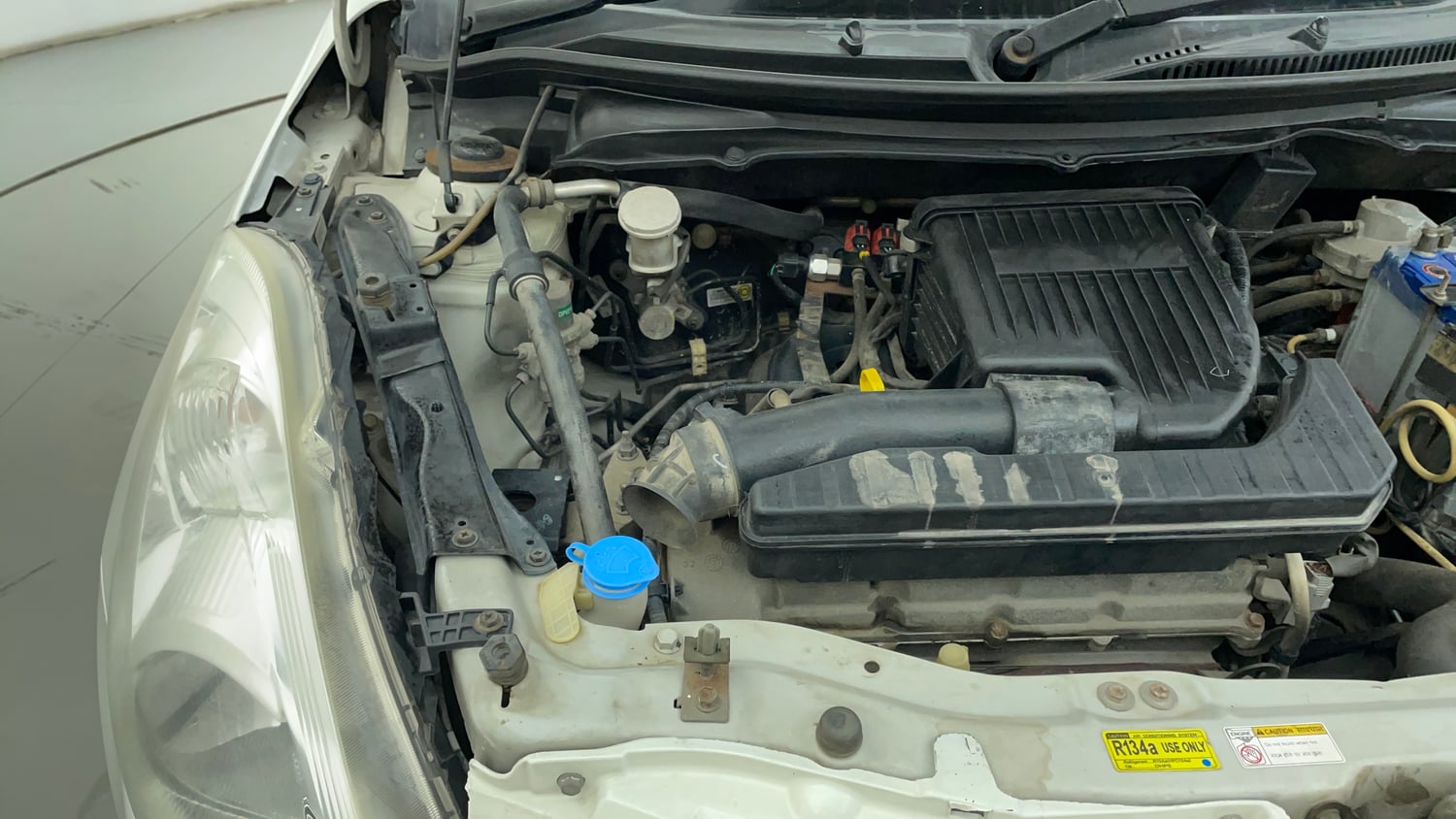 Used 2014 Maruti Suzuki Swift VXI CNG (Outside Fitted) Cng Manual engine ENGINE RIGHT SIDE VIEW