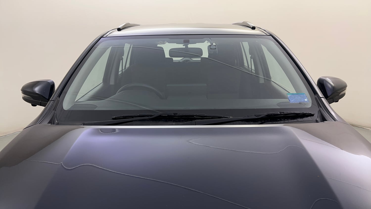 Used 2024 Toyota Innova Hycross GX (O) 7 STR Petrol Automatic exterior FRONT WINDSHIELD VIEW