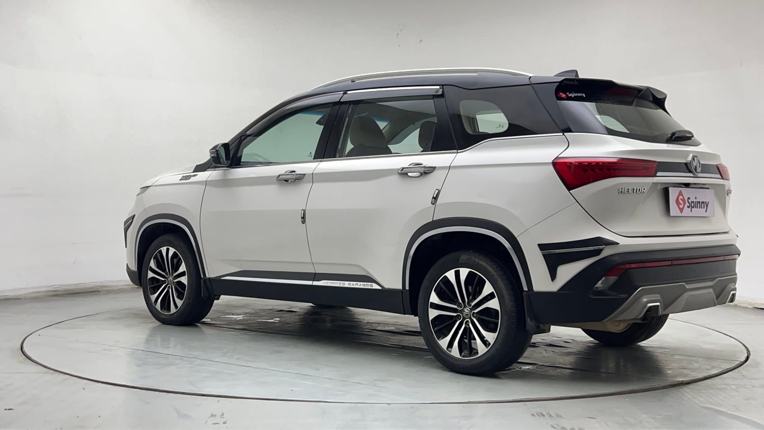 Used 2021 MG Motors Hector Sharp 1.5 Petrol Turbo Hybrid MT Dual Tone Hybrid Manual exterior LEFT REAR CORNER VIEW