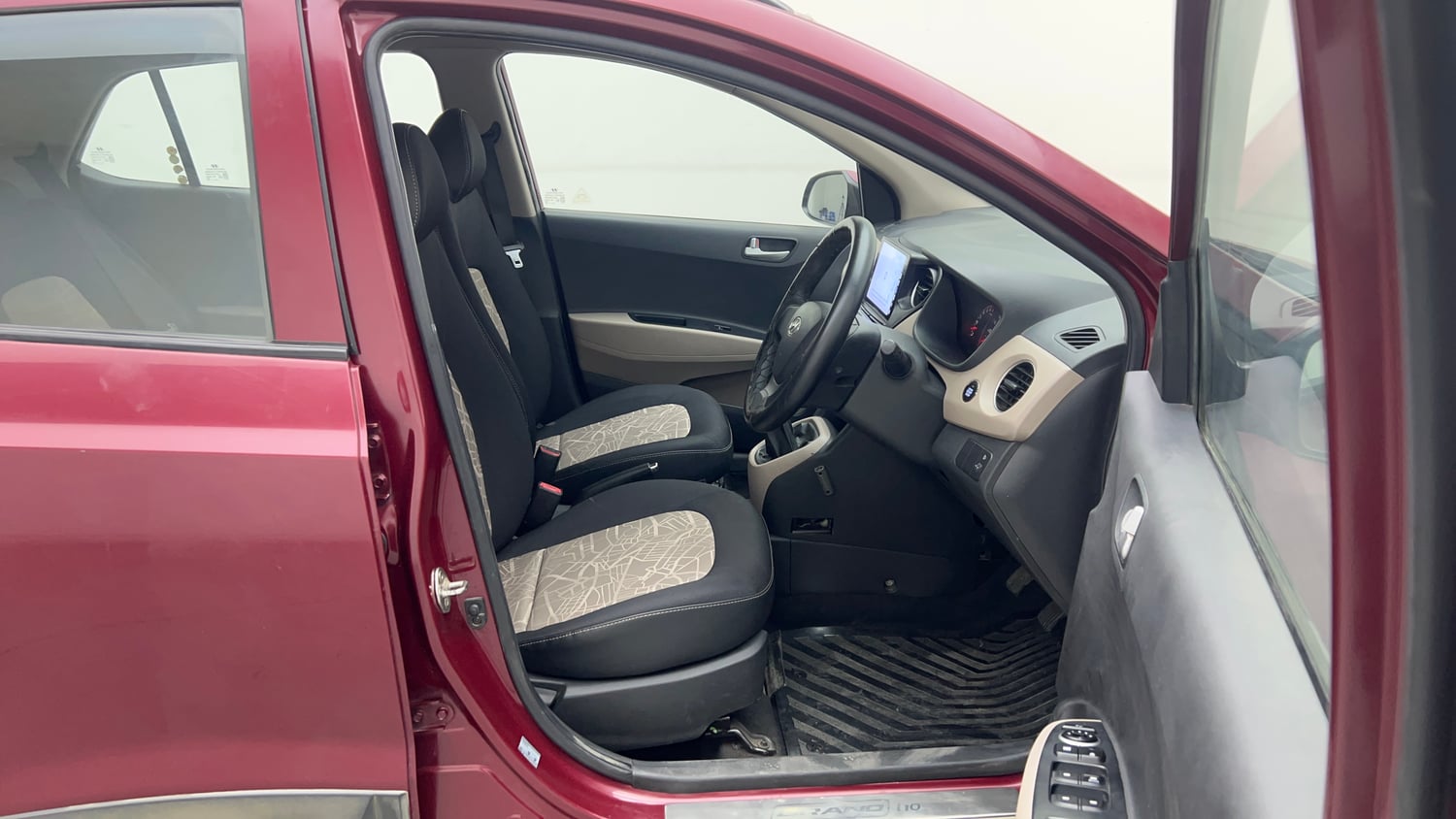 Used 2013 Hyundai Grand i10 Sportz 1.2 Kappa VTVT Petrol Manual interior RIGHT SIDE FRONT DOOR CABIN VIEW