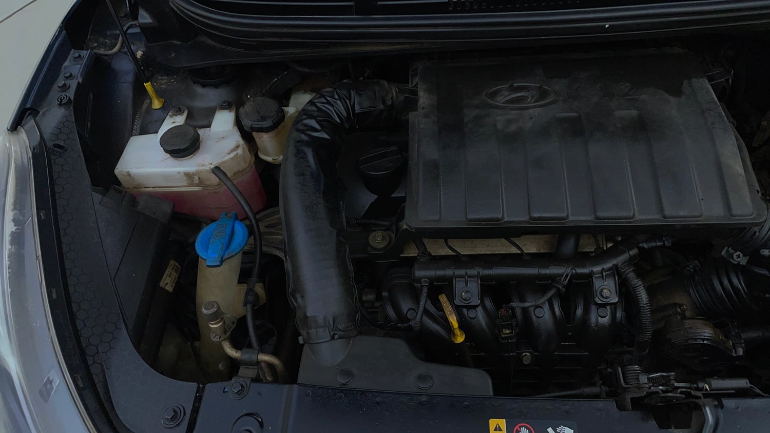 Used 2023 Hyundai Grand i10 Nios Magna 1.2 Kappa VTVT Petrol Manual engine ENGINE RIGHT SIDE VIEW