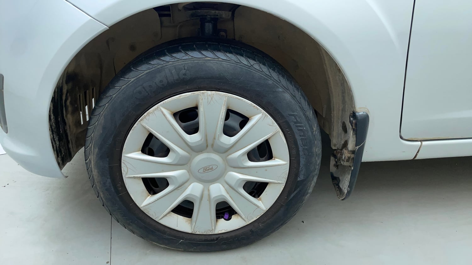 Used 2014 Ford Figo Duratorq Diesel ZXI 1.4 Diesel Manual tyres LEFT FRONT TYRE RIM VIEW