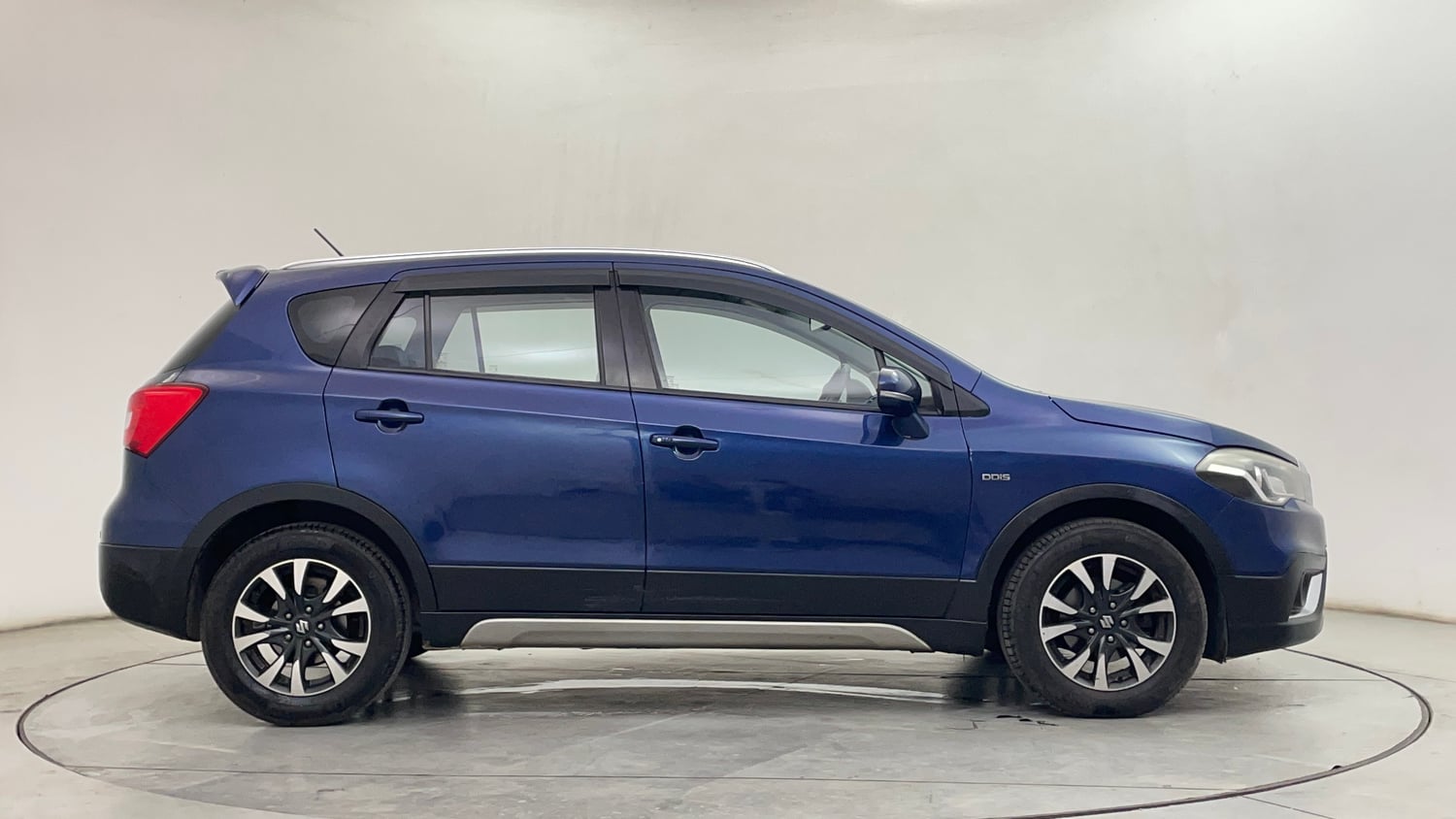 Used 2018 Maruti Suzuki S-Cross Alpha 1.3 Diesel Manual exterior RIGHT SIDE VIEW