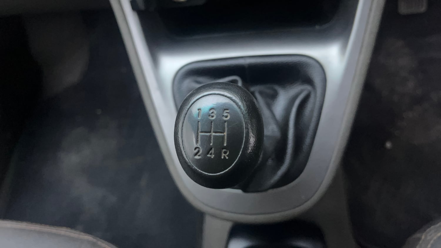Used 2012 Hyundai i10 Sportz 1.2 Kappa2 Petrol Manual interior GEAR  KNOB VIEW