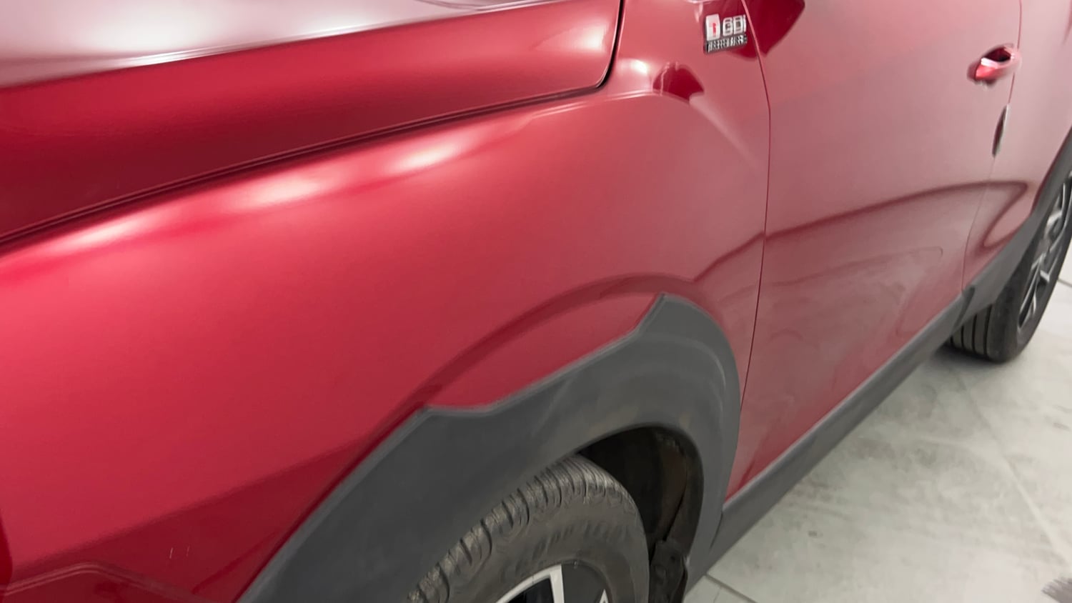 Used 2024 Mahindra XUV 3XO AX7 1.2 Petrol AT Petrol Automatic dents MINOR DENT