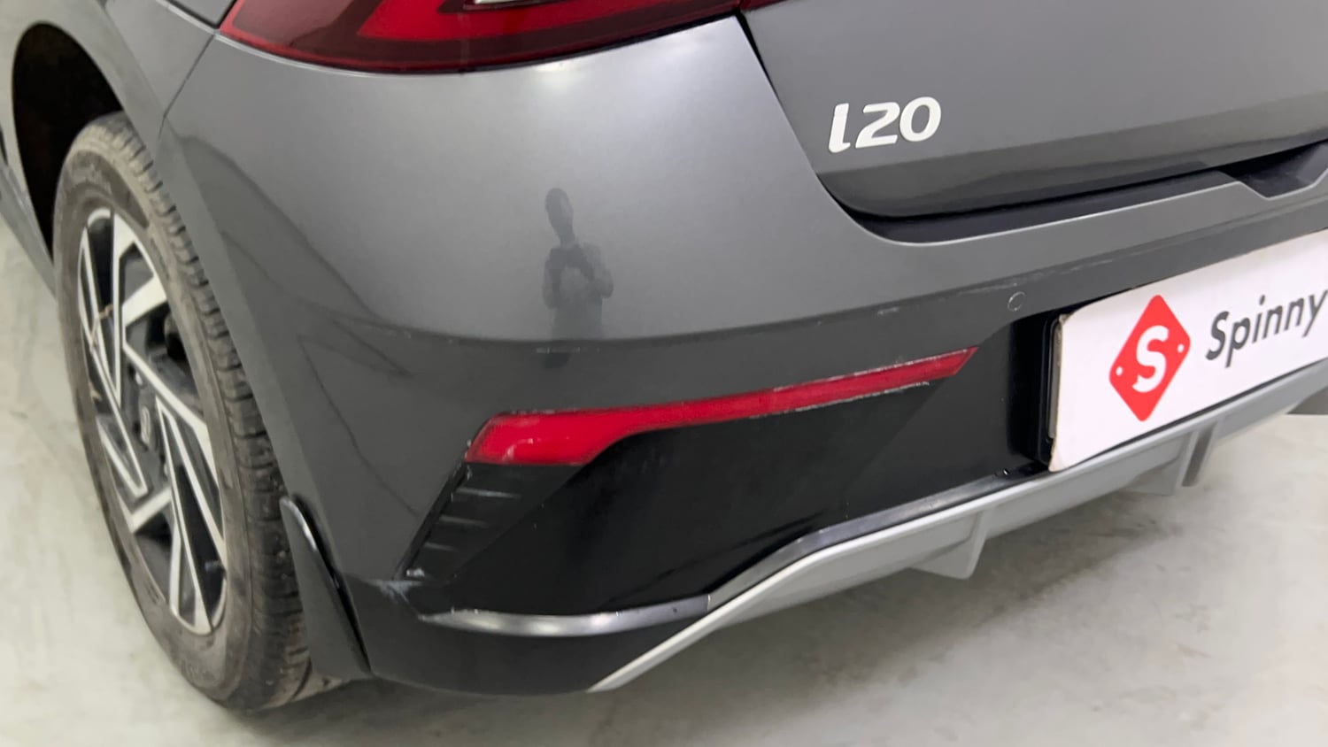 Used 2025 Hyundai New i20 Asta (O) 1.2 IVT Petrol Automatic dents MINOR SCRATCH