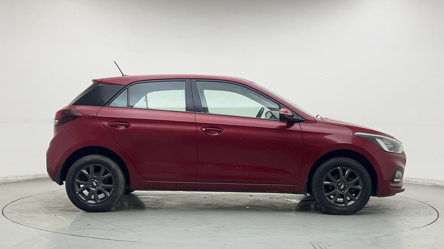 Used 2019 Hyundai Elite i20 Sportz Plus 1.2 Petrol Manual exterior RIGHT SIDE VIEW