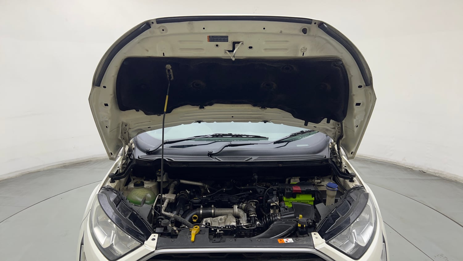 Used 2018 Ford EcoSport Trend + 1.5L TDCi Diesel Manual engine ENGINE & BONNET OPEN FRONT VIEW