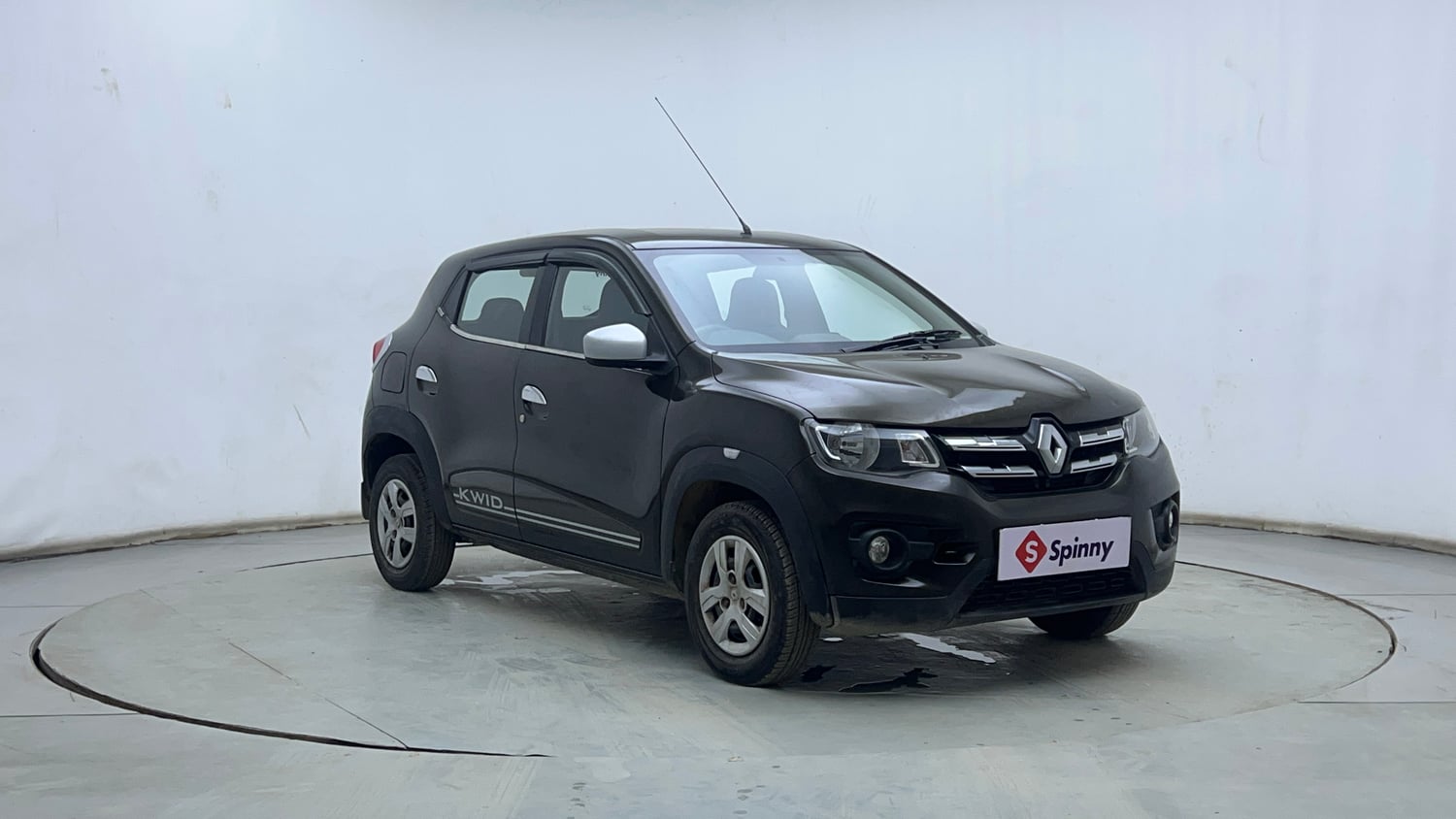 Used 2019 Renault Kwid 1.0 RXT AMT Opt Petrol Automatic exterior RIGHT FRONT CORNER VIEW