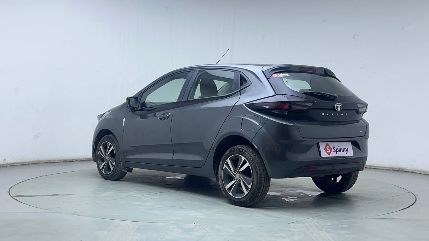 Used 2024 Tata Altroz XZA Petrol Petrol Automatic exterior LEFT REAR CORNER VIEW