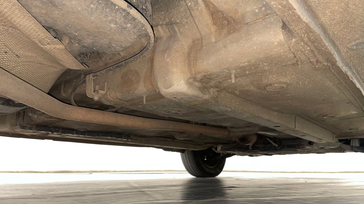 Used 2022 Hyundai Santro Sportz Petrol Manual extra REAR RIGHT UNDERBODY VIEW