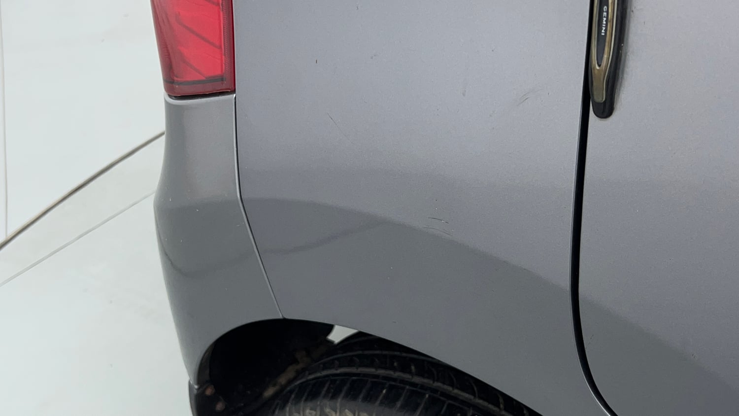 Used 2013 Maruti Suzuki Wagon R VXI Petrol Manual dents MINOR SCRATCH