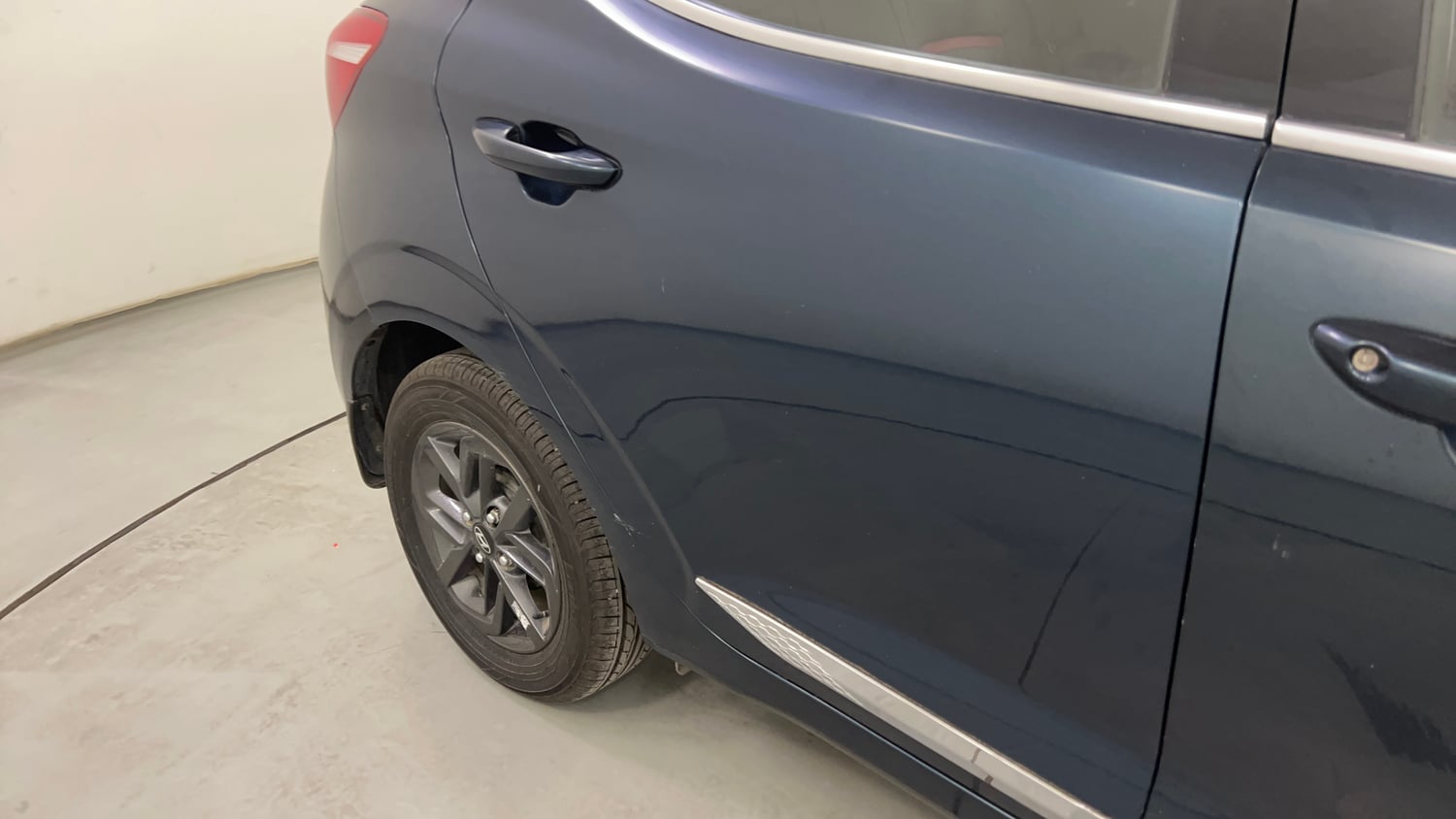 Used 2021 Hyundai Grand i10 Nios Sportz AMT 1.2 Kappa VTVT Petrol Automatic dents MINOR SCRATCH