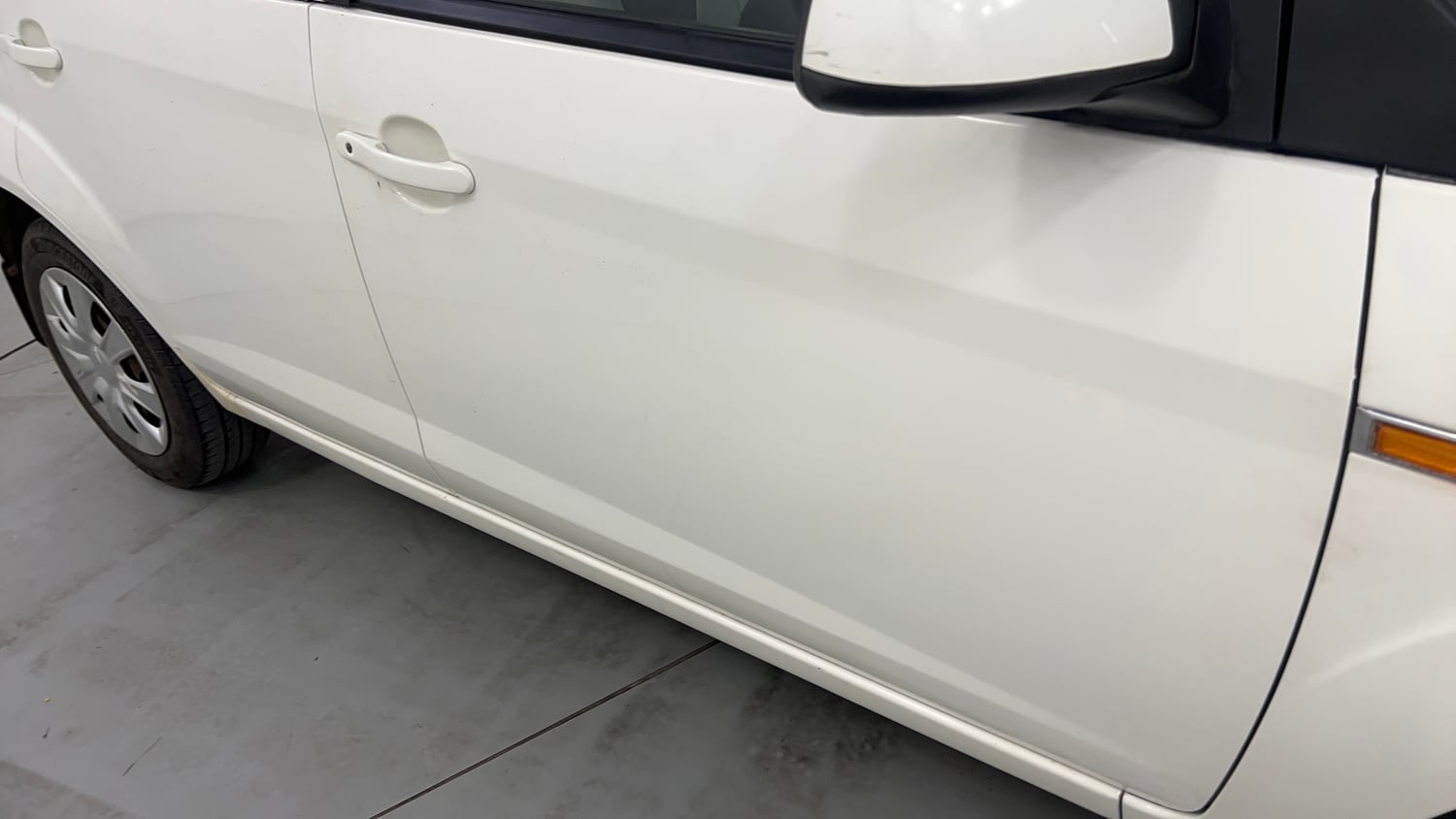 Used 2013 Ford Figo Duratorq Diesel ZXI 1.4 Diesel Manual dents MINOR SCRATCH
