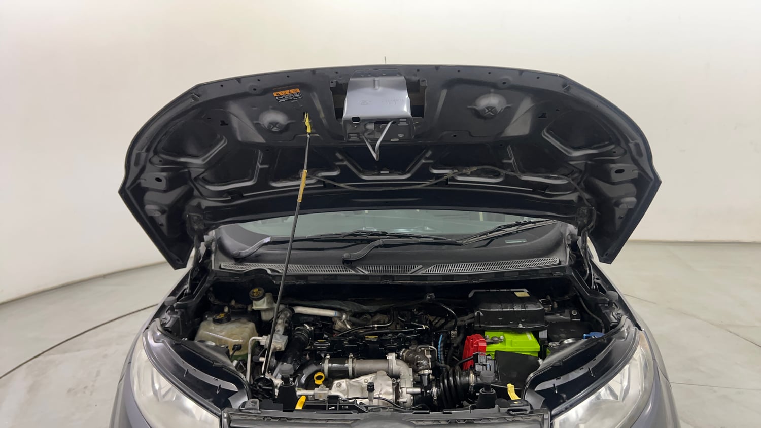 Used 2017 Ford EcoSport Trend 1.5L TDCi Diesel Manual engine ENGINE & BONNET OPEN FRONT VIEW