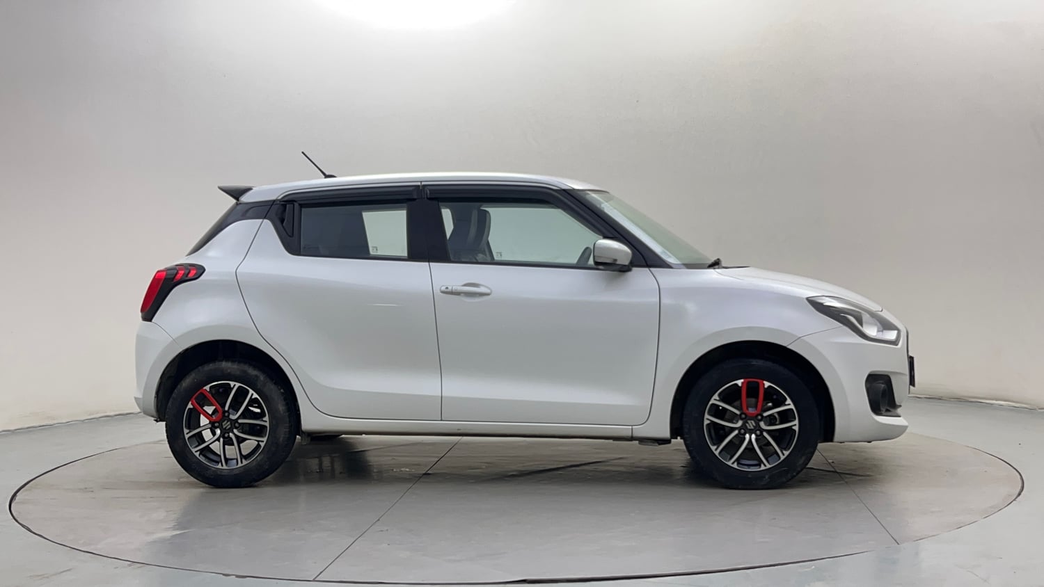 Used 2020 Maruti Suzuki Swift ZXi Plus Petrol Manual exterior RIGHT SIDE VIEW