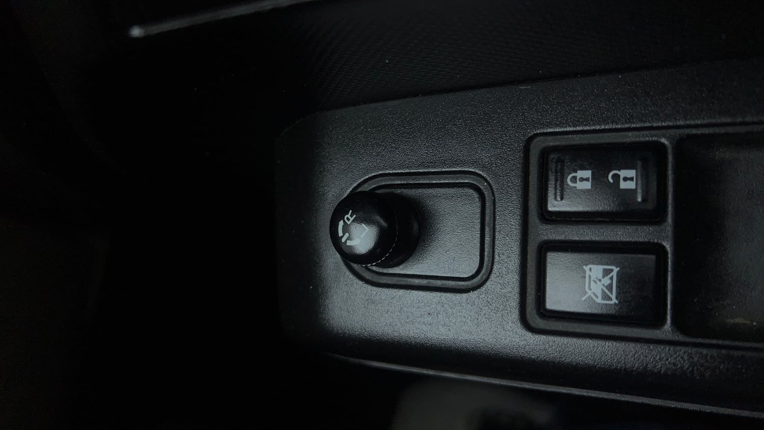 Used 2020 Maruti Suzuki Wagon R 1.0 VXi 1.0 AMT Petrol Automatic top_features Adjustable ORVM