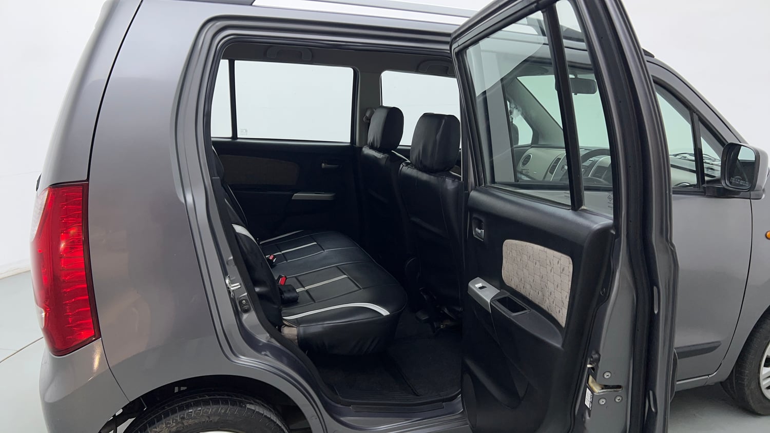 Used 2013 Maruti Suzuki Wagon R VXI Petrol Manual interior RIGHT SIDE REAR DOOR CABIN VIEW
