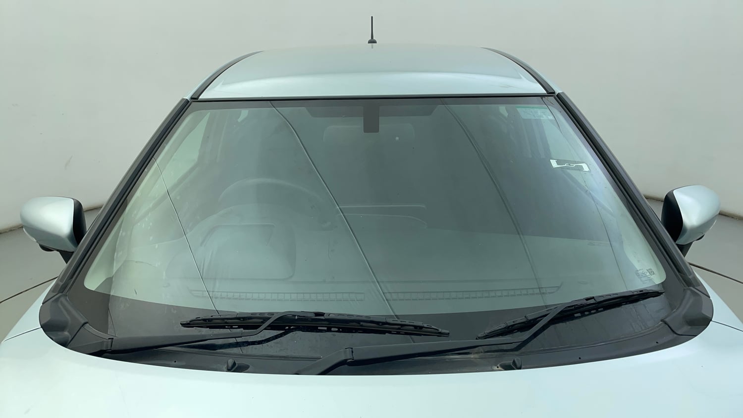 Used 2023 Maruti Suzuki Baleno Alpha AGS Petrol Automatic exterior FRONT WINDSHIELD VIEW