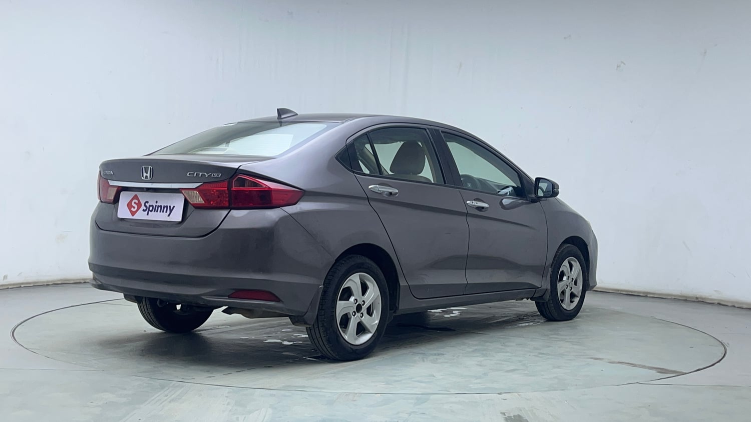 Used 2016 Honda City VX CVT Petrol Automatic exterior RIGHT REAR CORNER VIEW