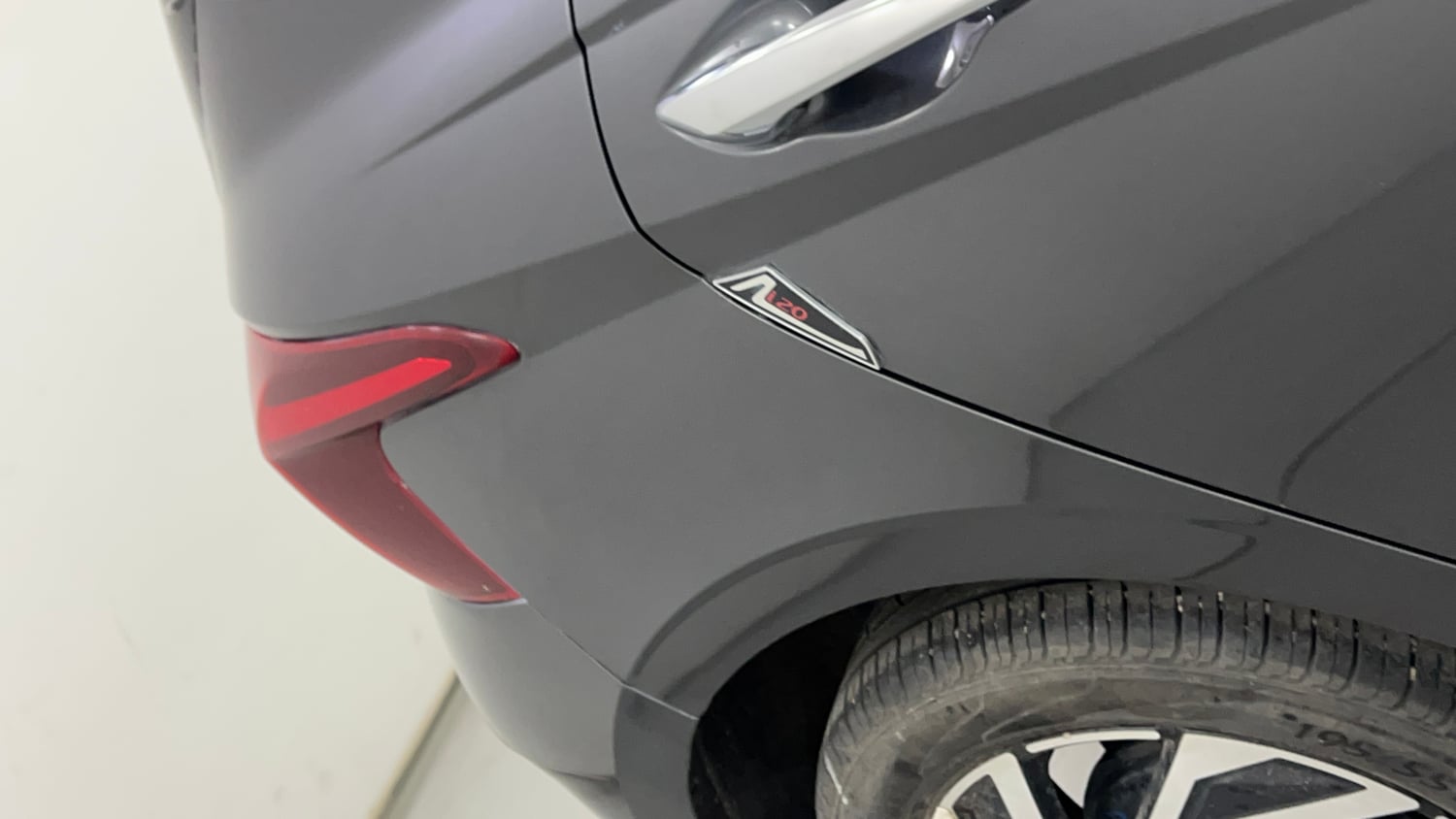 Used 2025 Hyundai New i20 Asta (O) 1.2 IVT Petrol Automatic dents MINOR DENT