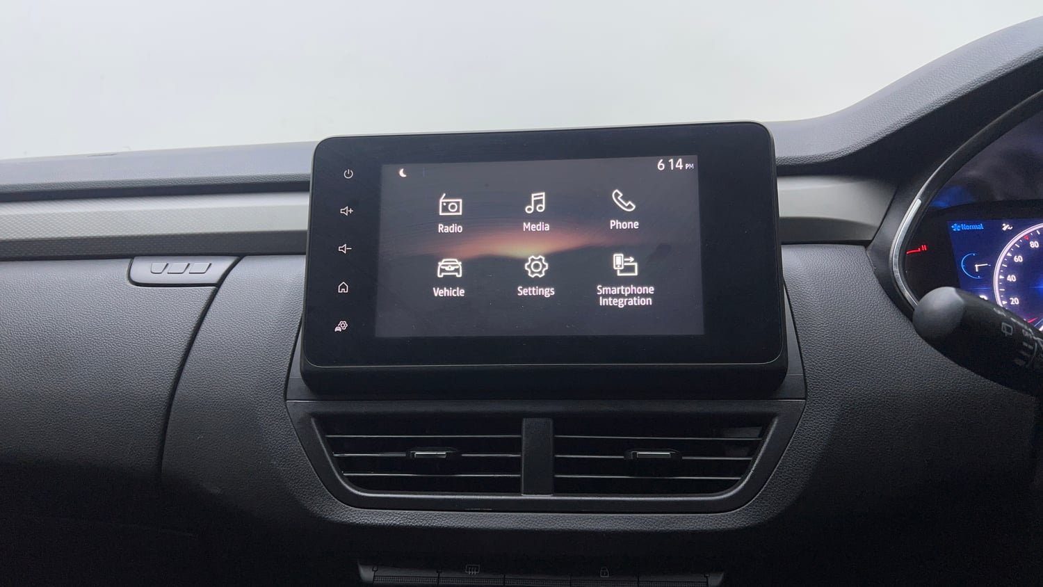 Used 2021 Renault Kiger RXZ Turbo CVT Petrol Automatic top_features Touch screen infotainment system