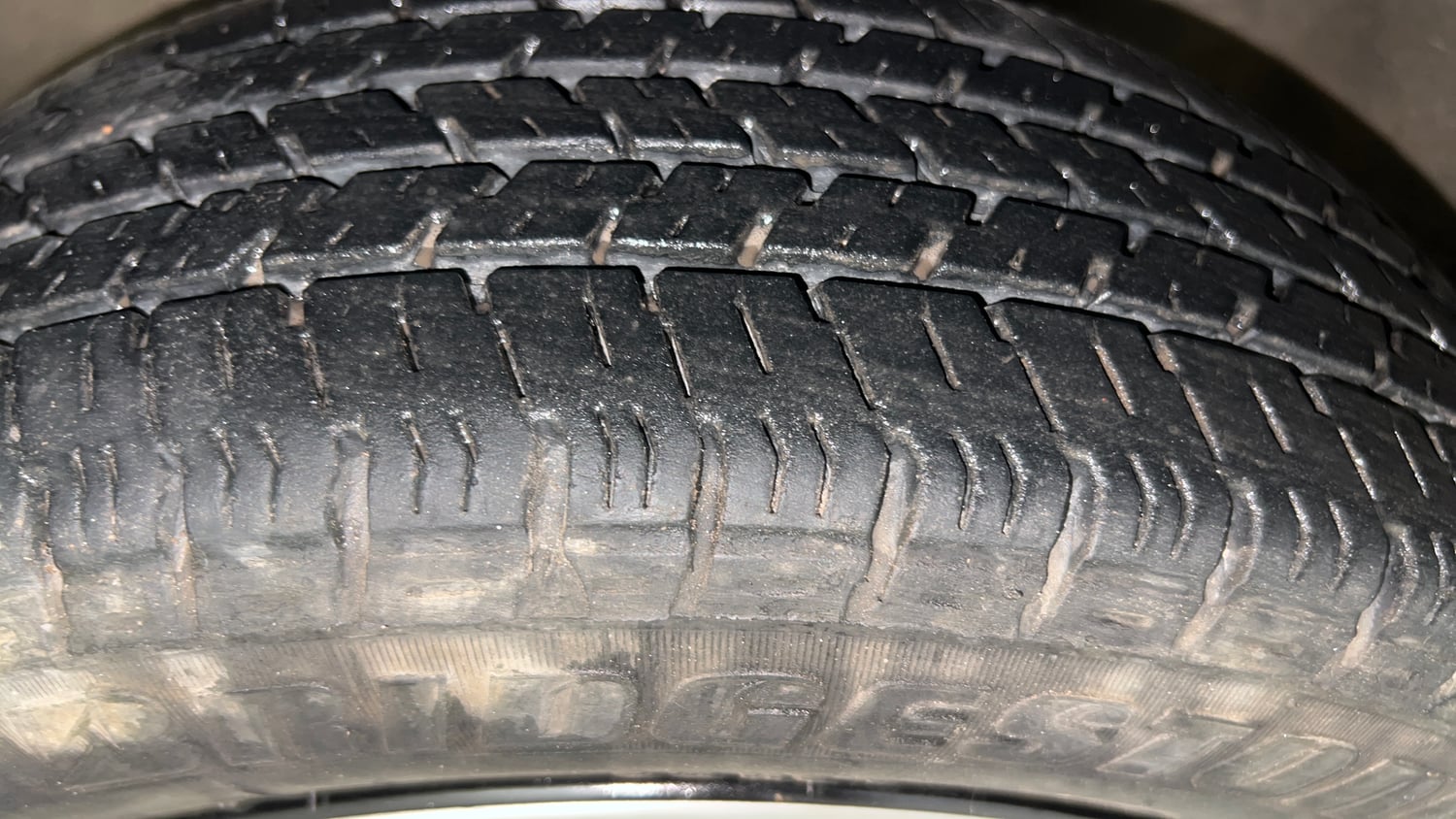 Used 2016 Maruti Suzuki Alto K10 VXi AMT Petrol Automatic tyres LEFT FRONT TYRE TREAD VIEW
