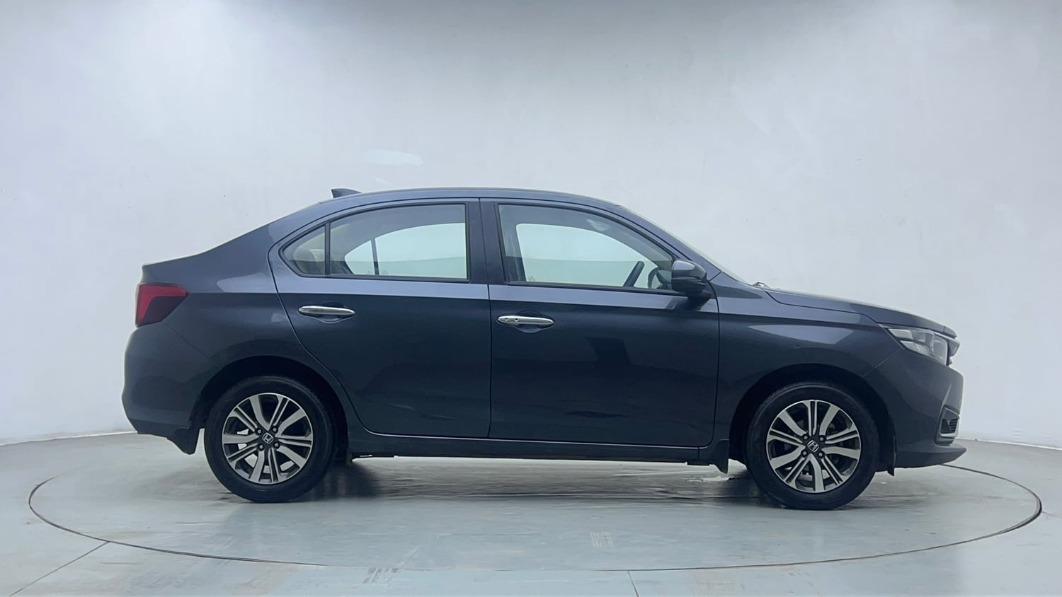Used 2023 Honda Amaze VX CVT 1.2 Petrol Petrol Automatic exterior RIGHT SIDE VIEW