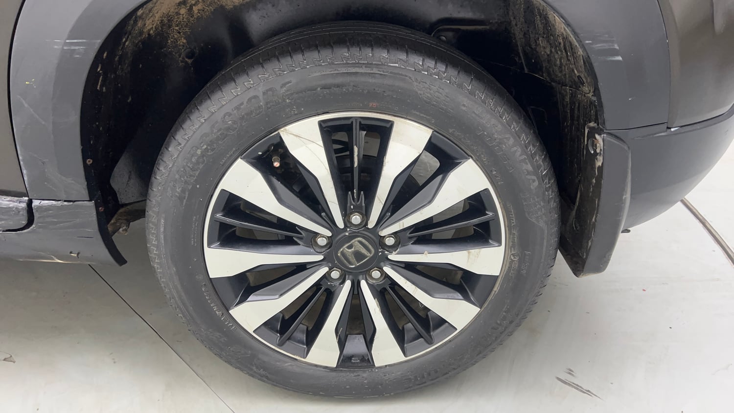 Used 2023 Honda Elevate VX MT Petrol Manual tyres LEFT REAR TYRE RIM VIEW