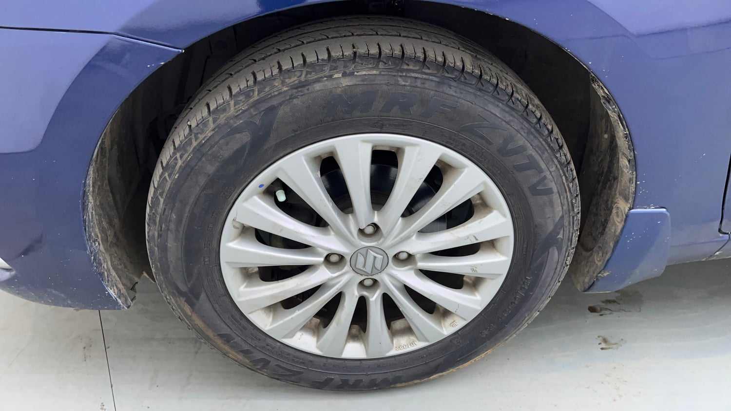Used 2018 Maruti Suzuki Ciaz Zeta Hybrid 1.5 AT Petrol Automatic tyres LEFT FRONT TYRE RIM VIEW