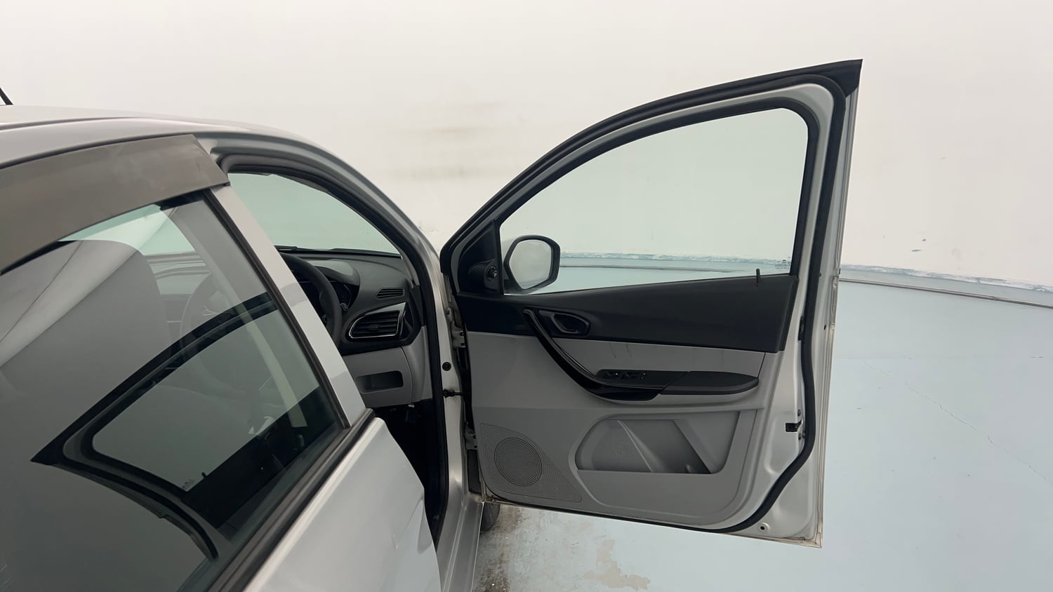 Used 2020 Tata Tiago XT Petrol Manual interior RIGHT FRONT DOOR OPEN VIEW