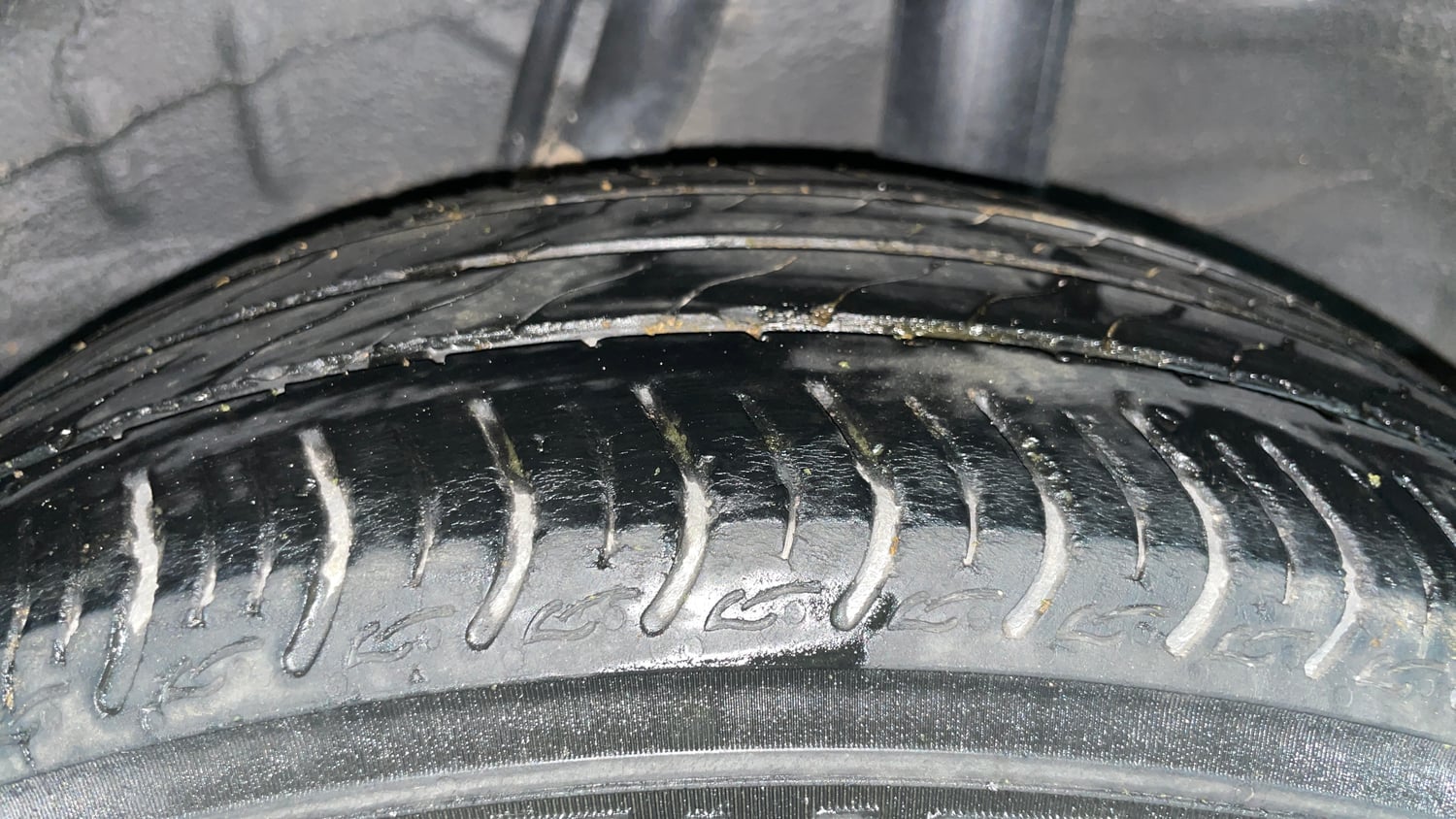 Used 2023 Honda Amaze VX MT 1.2 Petrol Petrol Manual tyres LEFT REAR TYRE TREAD VIEW