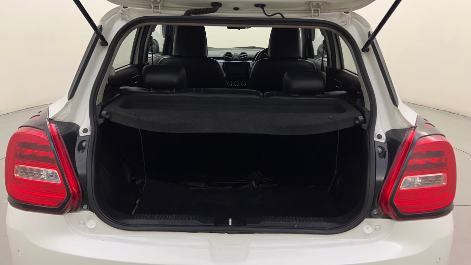 Used 2020 Maruti Suzuki Swift ZXi Plus Petrol Manual interior DICKY INSIDE VIEW