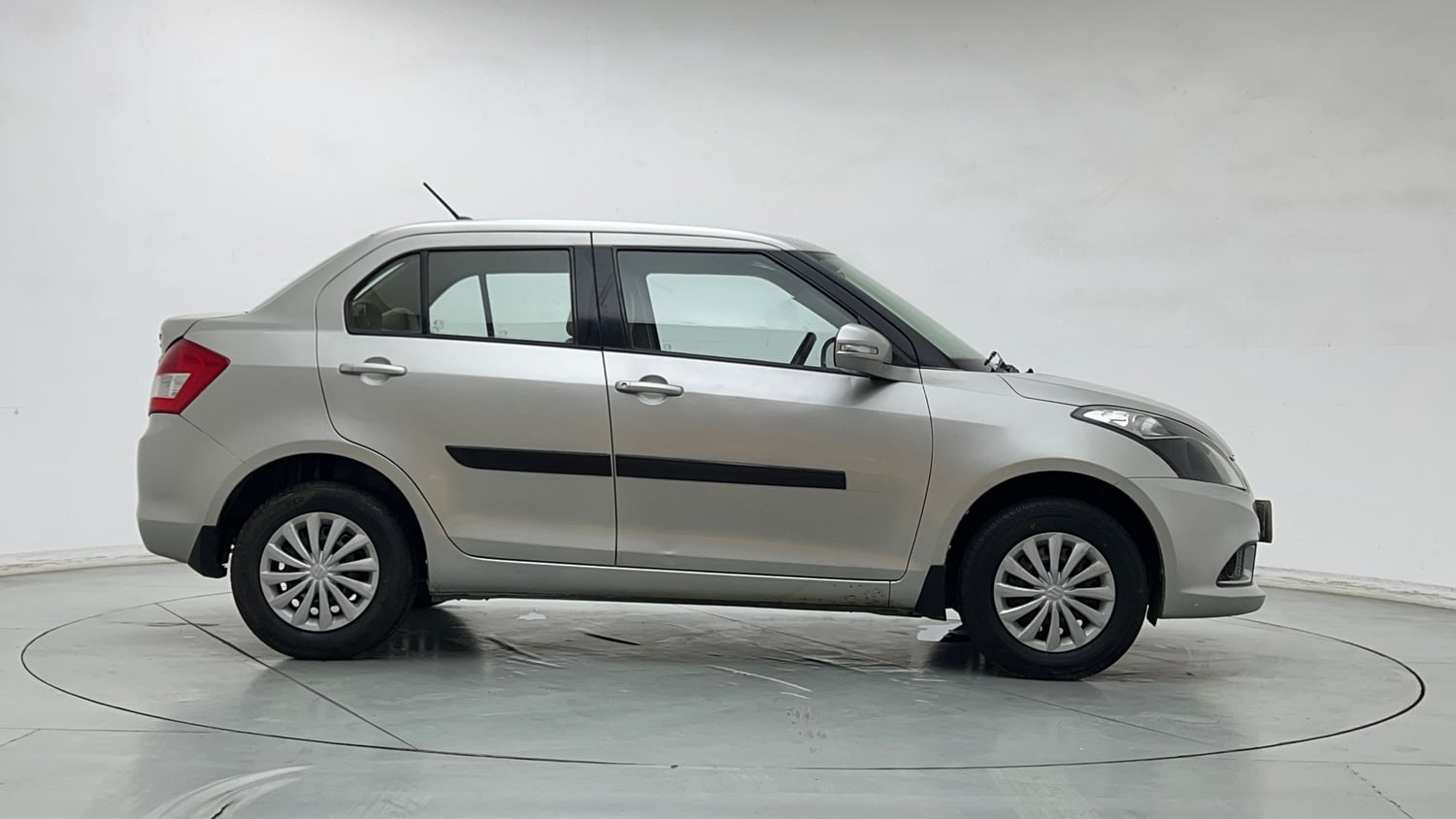 Used 2016 Maruti Suzuki Swift Dzire VXI (O) Petrol Manual exterior RIGHT SIDE VIEW