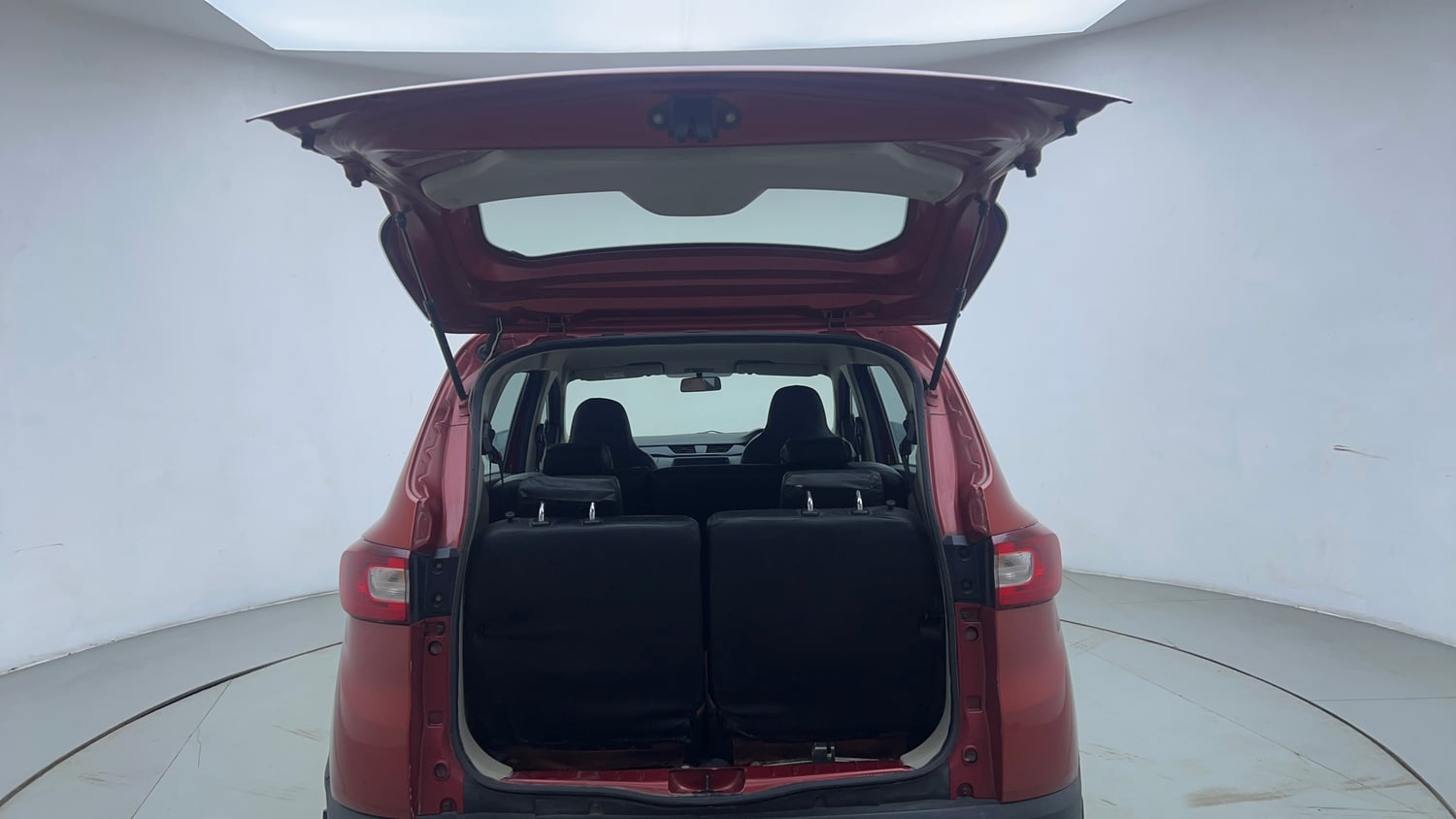 Used 2019 Renault Triber RXE Petrol Manual interior DICKY DOOR OPEN VIEW