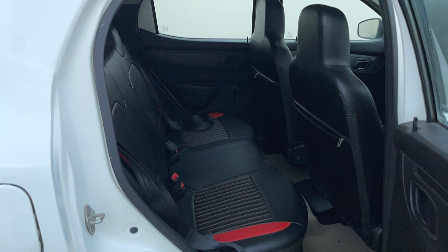 Used 2018 Renault Kwid 1.0 RXL Petrol Manual interior RIGHT SIDE REAR DOOR CABIN VIEW
