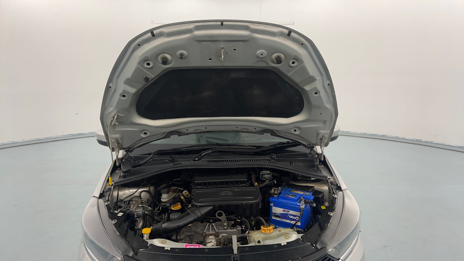 Used 2020 Tata Tiago XT Petrol Manual engine ENGINE & BONNET OPEN FRONT VIEW