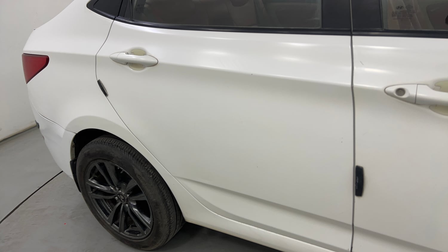 Used 2016 Hyundai Verna 1.6 CRDI S AT Diesel Automatic dents MINOR SCRATCH