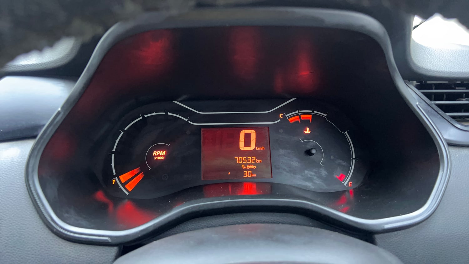 Used 2019 Renault Triber RXE Petrol Manual interior CLUSTERMETER VIEW