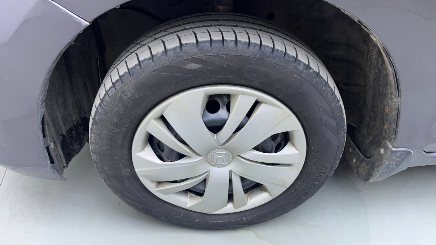 Used 2020 Honda Amaze 1.2 S MT Petrol Petrol Manual tyres LEFT FRONT TYRE RIM VIEW