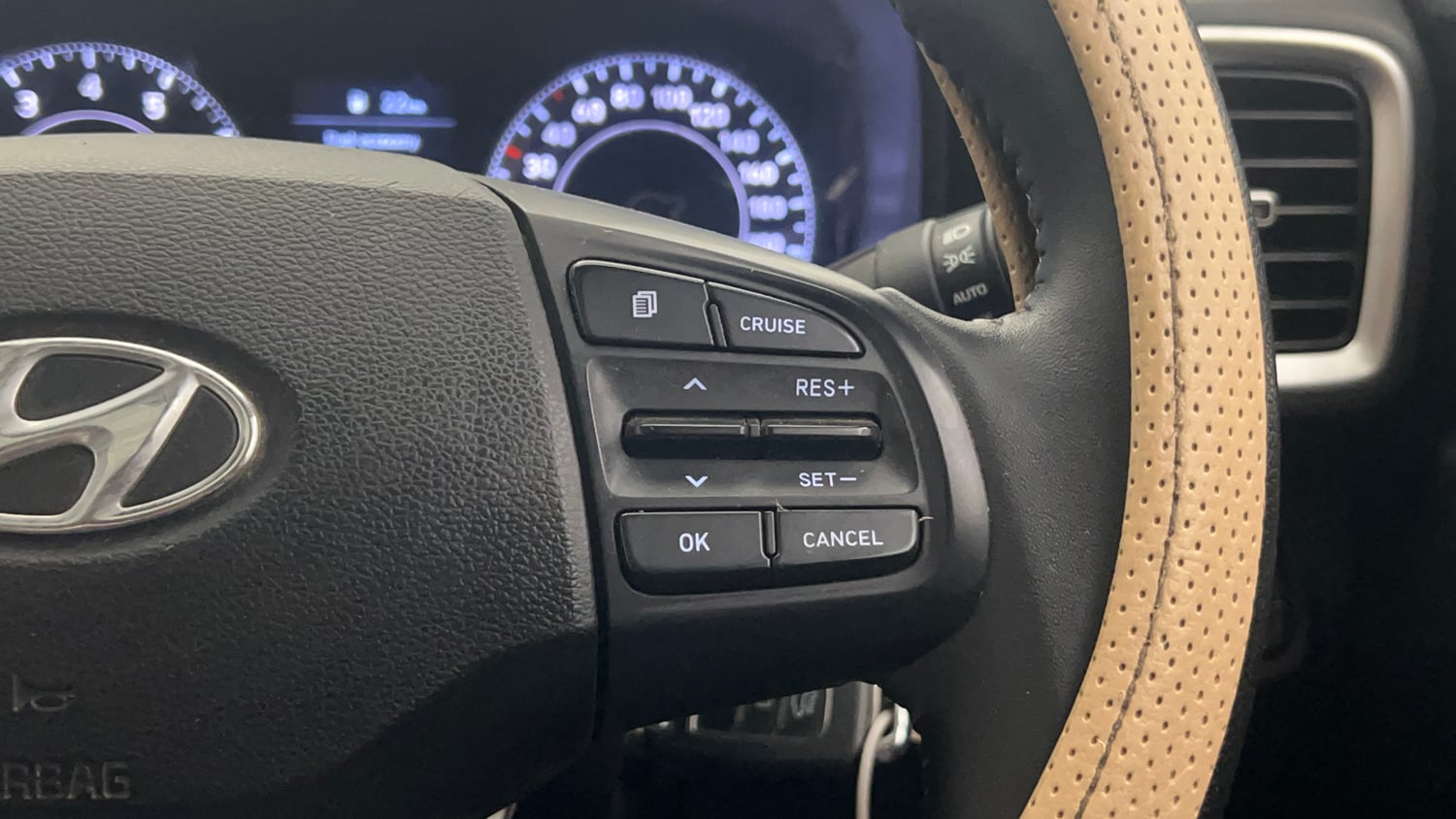 Used 2021 Hyundai Venue SX 1.0 Turbo Petrol Manual top_features Cruise control
