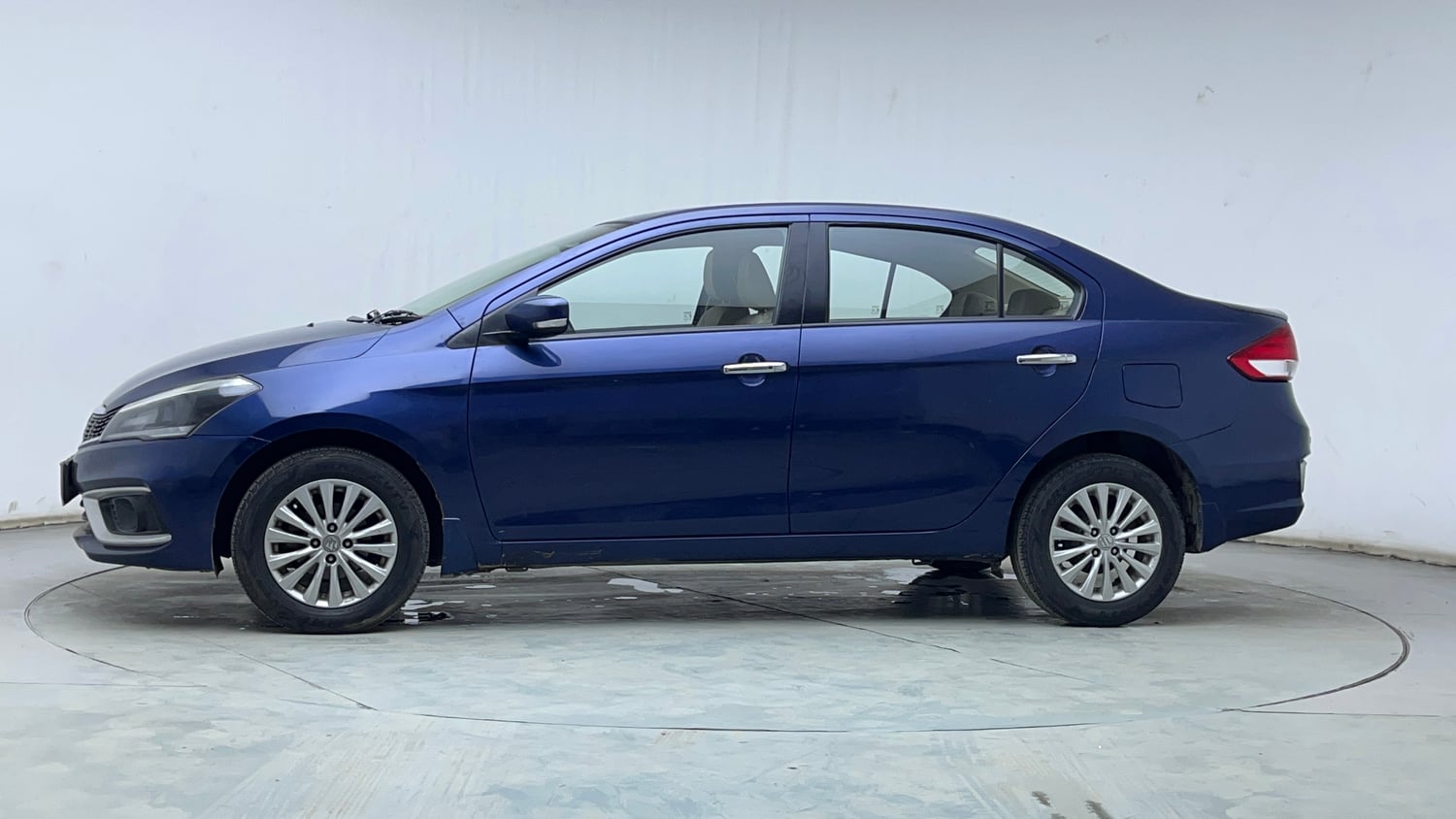 Used 2018 Maruti Suzuki Ciaz Zeta Hybrid 1.5 AT Petrol Automatic exterior LEFT SIDE VIEW