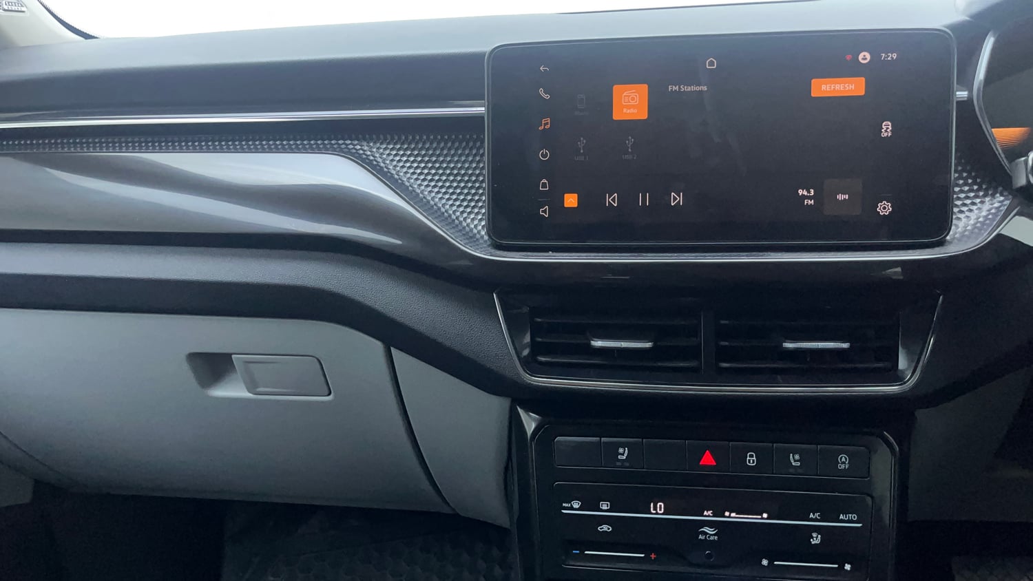 Used 2024 Skoda Kushaq Style 1.5L TSI DSG Petrol Automatic interior MUSIC SYSTEM & AC CONTROL VIEW