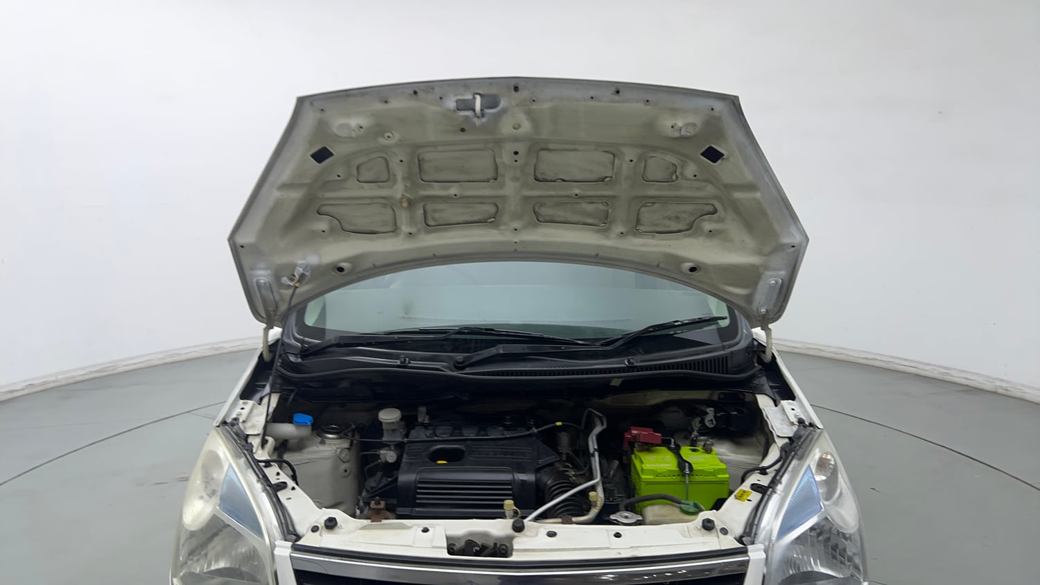 Used 2015 Maruti Suzuki Wagon R VXI Petrol Manual engine ENGINE & BONNET OPEN FRONT VIEW