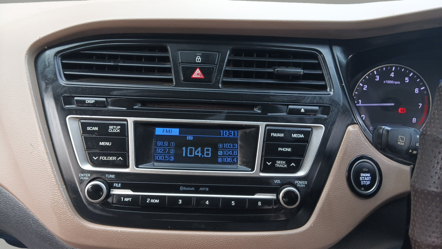 Used 2015 Hyundai Elite i20 Asta 1.2 Petrol Manual interior MUSIC SYSTEM & AC CONTROL VIEW