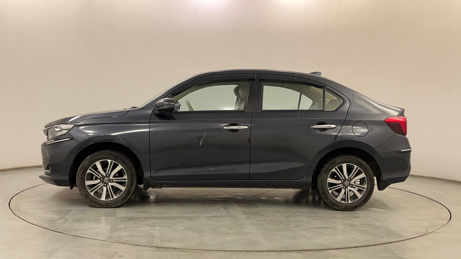 Used 2023 Honda Amaze VX MT 1.2 Petrol Petrol Manual exterior LEFT SIDE VIEW