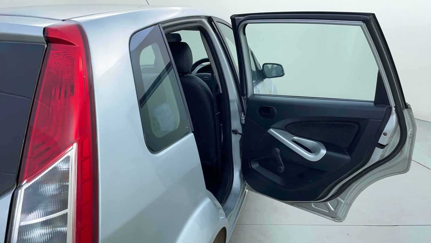 Used 2014 Ford Figo Duratorq Diesel ZXI 1.4 Diesel Manual interior RIGHT REAR DOOR OPEN VIEW