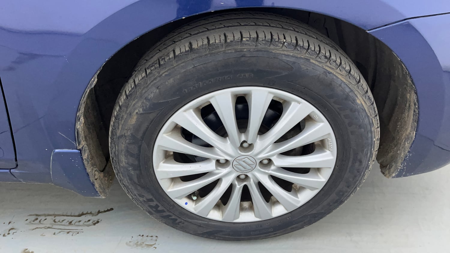 Used 2018 Maruti Suzuki Ciaz Zeta Hybrid 1.5 AT Petrol Automatic tyres RIGHT FRONT TYRE RIM VIEW