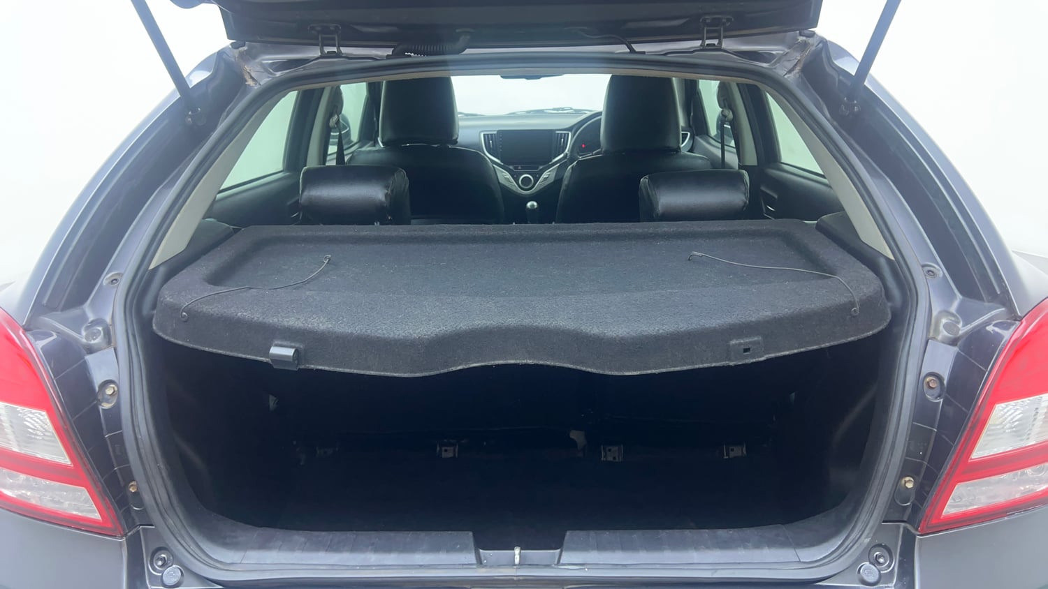 Used 2019 Maruti Suzuki Baleno Alpha 1.2 Petrol Manual interior DICKY INSIDE VIEW