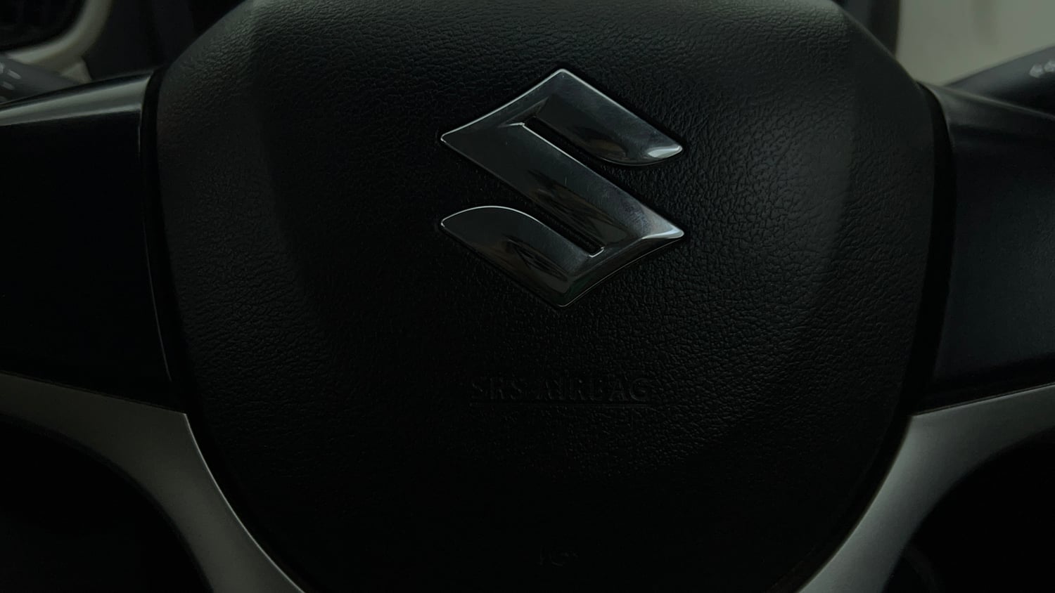 Used 2024 Maruti Suzuki Wagon R VXI 1.0 CNG Cng Manual top_features Airbags